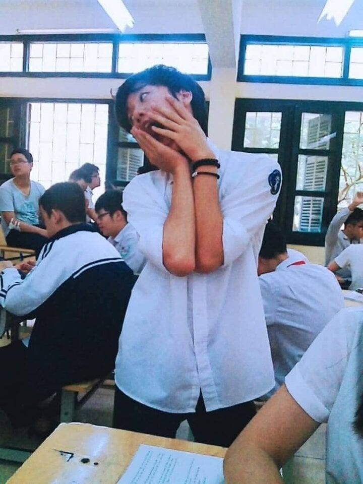 Loạt ảnh hiếm thời còn đi học của Chải con trai nghệ sĩ Vân Dung