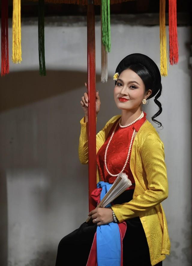 Nhan sắc vợ đẹp kém 32 tuổi của NSND là nguyên giám đốc Nhà hát Tuổi trẻ và Nhà hát kịch Việt Nam-4