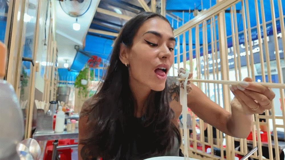 Khách Tây thử món phở Nam Định ở quán 60 năm tuổi, khen hoàn hảo khó tin-3