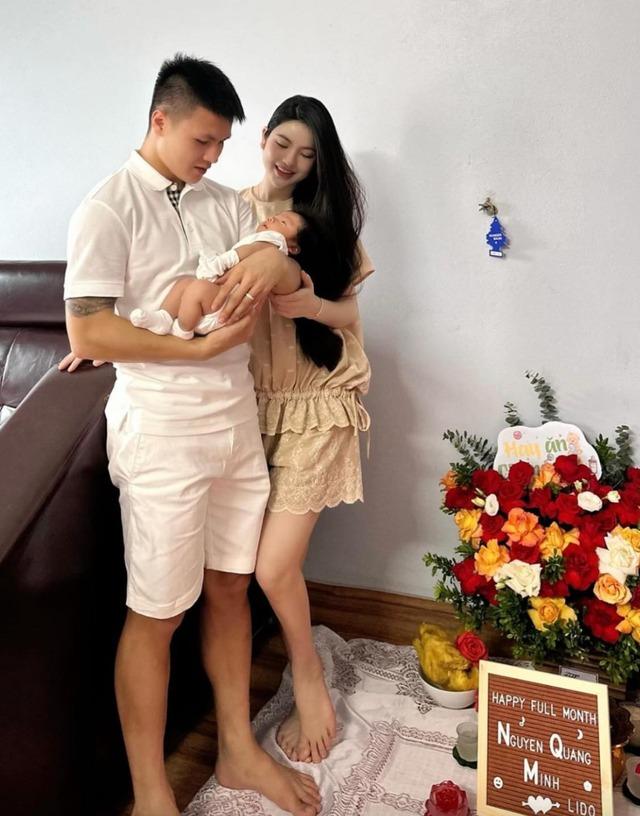 Quang Hải lần đầu khoe cận mặt quý tử-1