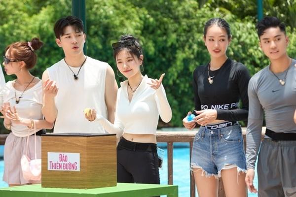 Nam người mẫu khiến Bích Phương, Hari Won bực bội-4