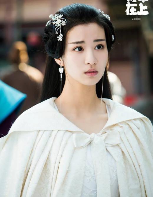 Vương Sở Nhiên đẹp khuynh quốc khuynh thành năm 17 tuổi, gây bão với nhan sắc như xé truyện bước ra-3