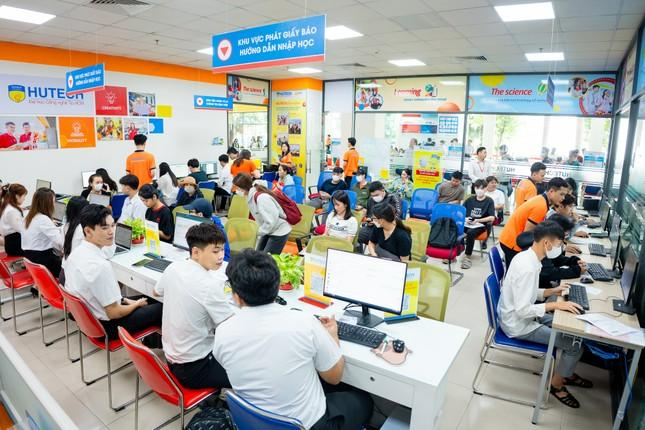 Tân sinh viên đi nhập học từ mờ sáng-2