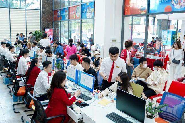 Tân sinh viên đi nhập học từ mờ sáng-5