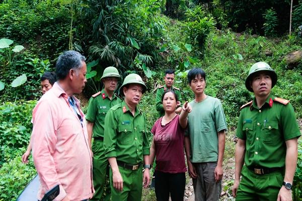 Lời kể của người cứu giúp bé trai 6 tuổi sống sót sau 4 ngày lạc trong rừng