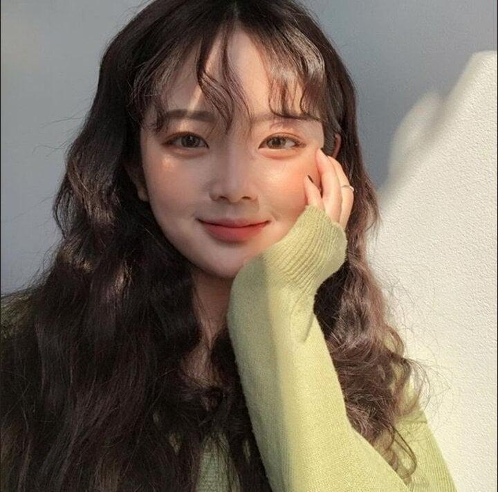 Kiểu tóc mái nào phù hợp với những cô nàng có khuôn mặt tròn?-2