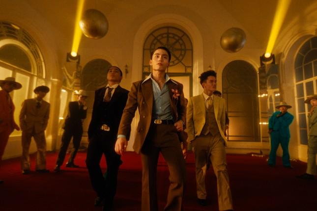 MONO: Tôi cũng cố gắng tìm tình yêu, nhưng chưa đâu vào đâu-5