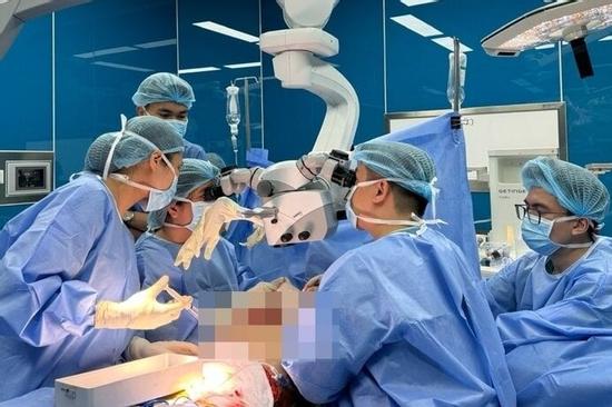 Suýt mất mạng vì đua nhau hút mỡ đùi, bụng ở cơ sở thẩm mỹ kém chất lượng