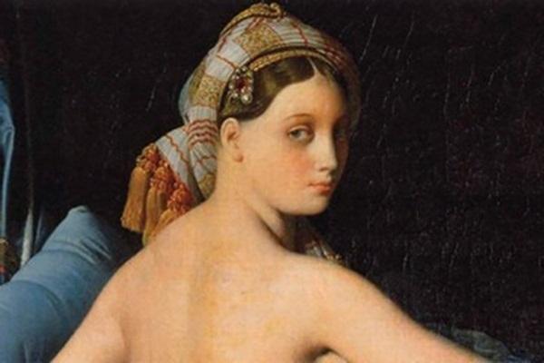 2 phụ nữ cầu cứu vì hàng xóm thường xuyên khỏa thân đi lại ngoài hành lang, viết thư tục tĩu-3