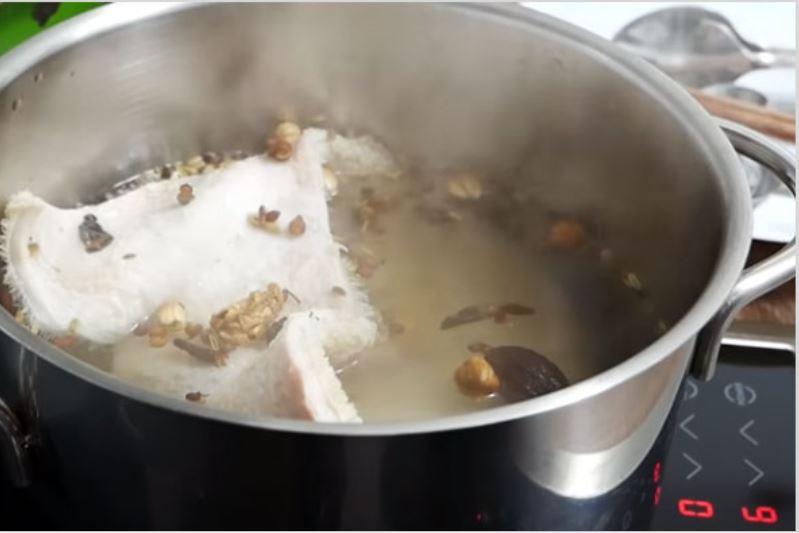 Công thức nấu phá lấu bò đơn giản, siêu ngon-4