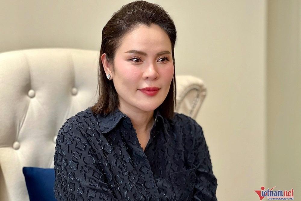 Hoa hậu quý bà Phương Lê xin trả lại vương miện-2