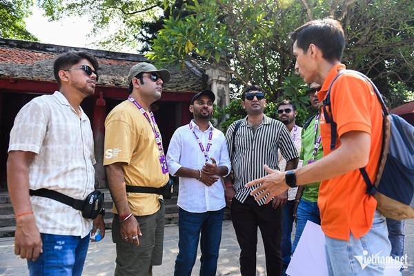 Đoàn khách của tỷ phú Ấn Độ thích điều gì ở Hà Nội, Ninh Bình?-2