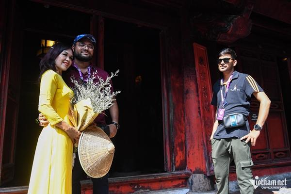 Đoàn khách của tỷ phú Ấn Độ thích điều gì ở Hà Nội, Ninh Bình?-3