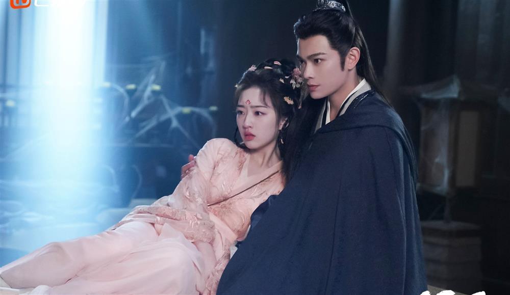 Nữ diễn viên sinh năm 2005 gây sốt-1