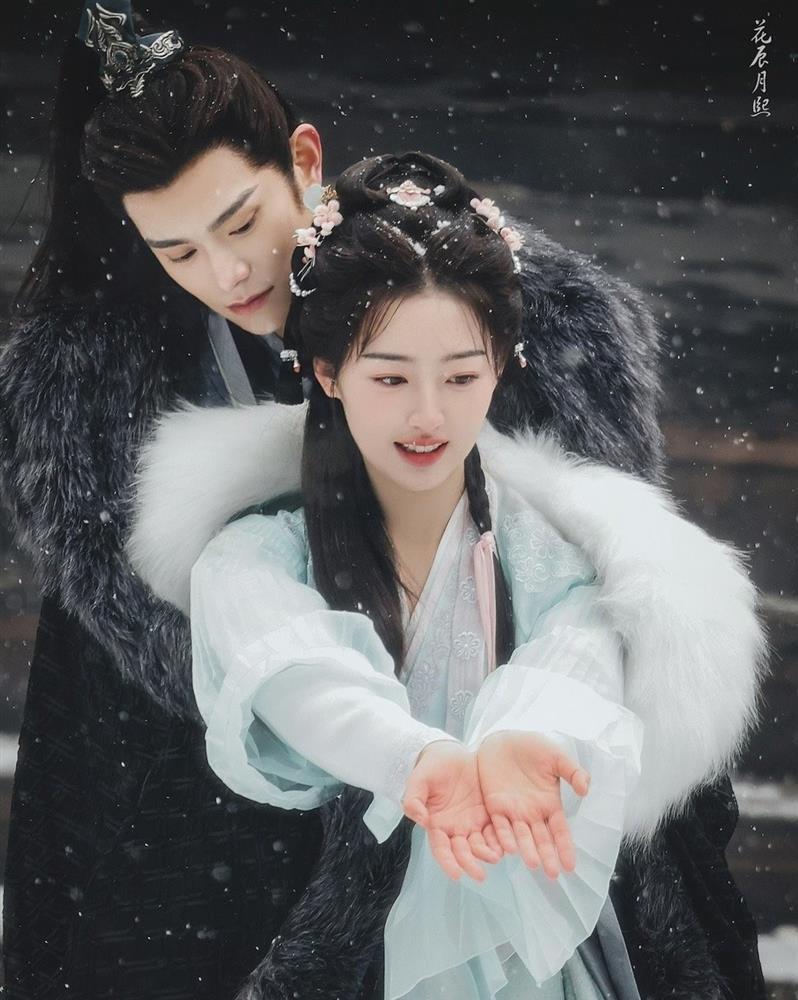 Nữ diễn viên sinh năm 2005 gây sốt-10