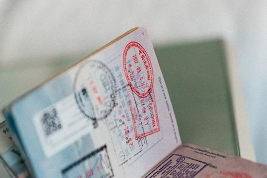 Từ tháng 11/2024, những quốc gia này sẽ bỏ đóng dấu lên hộ chiếu (passport) cho du khách