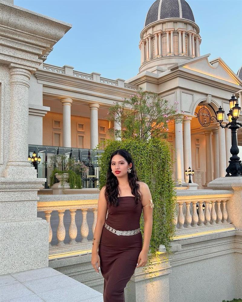 Hoa hậu Campuchia 2024 chỉ cao 1,65 m-10