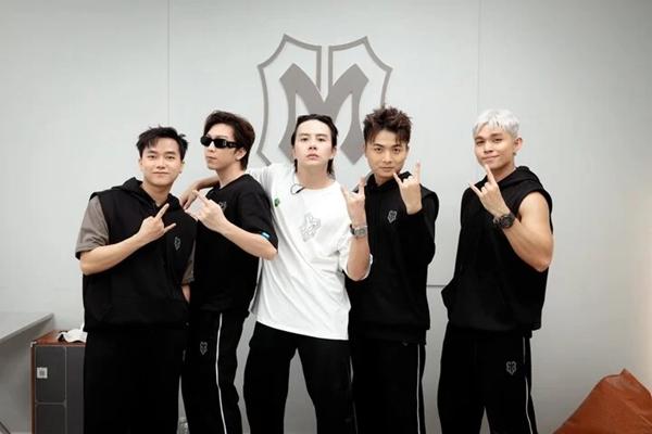 Em út của Anh trai vượt ngàn chông gai: Từng muốn bỏ hát về quê bán tạp hoá-2