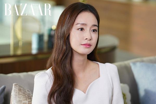 Một loại nước uống được Kim Tae Hee dùng vào mỗi buổi sáng để da bóng khỏe