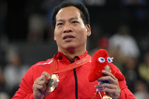 Lê Văn Công giành HCĐ ở Paralympic 2024-1