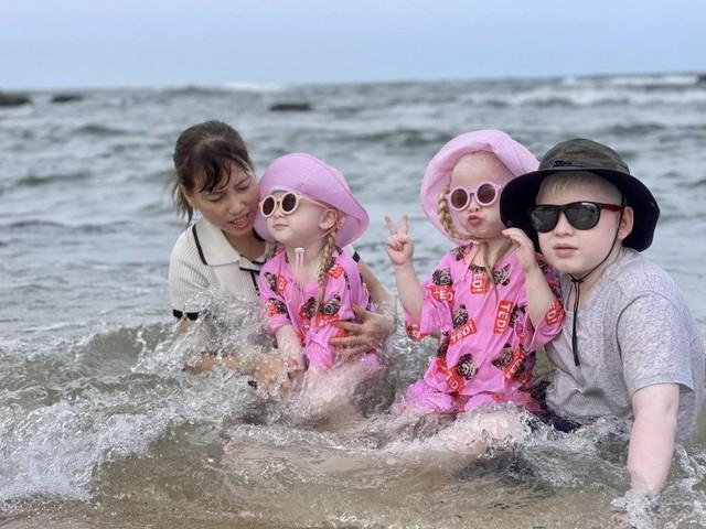 Cặp song sinh kỳ lạ ở Sóc Trăng sau 2 năm nổi tiếng, gia đình từ ở trọ đã xây được nhà riêng-1