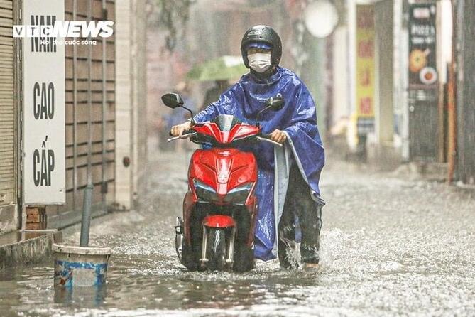 Người dân nên ở nhà từ sáng thứ 7 để tránh siêu bão Yagi-3