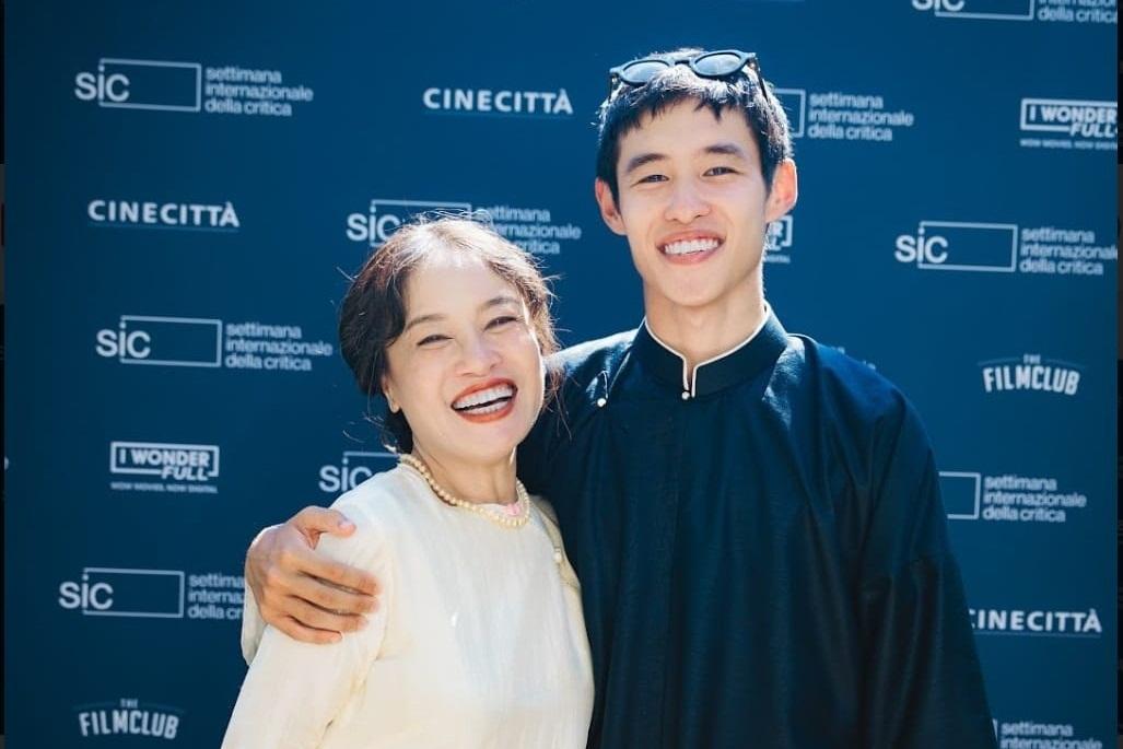 Gia đình kín tiếng của diễn viên Tú Oanh-6