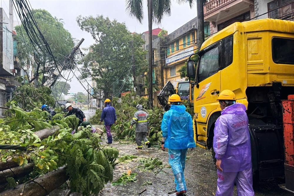 Sóng di động, thông tin liên lạc sẽ khôi phục ngay trong ngày 8/9-2