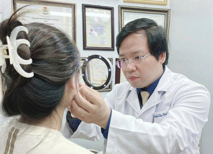 Nát mặt vì mua mỹ phẩm trị mụn theo quảng cáo trên mạng-1