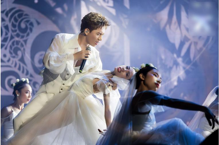 Anh Tú được và mất gì khi tham gia Anh trai say hi?-1