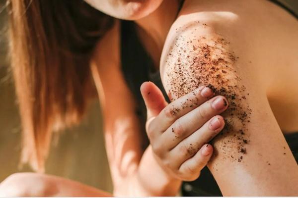 Những kiểu làm đẹp đắt đỏ nhất trên thế giới-6