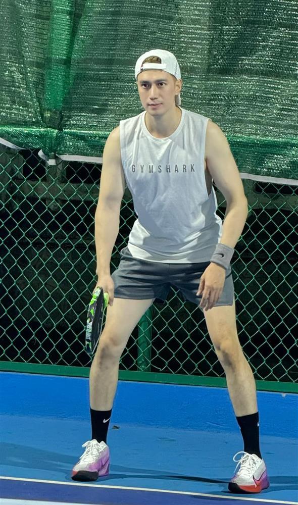 Diễn viên Việt Anh nói về ngoại hình khác lạ-1