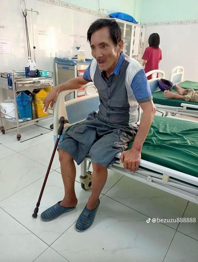 Thương Tín nhập viện cấp cứu ở Phan Rang
