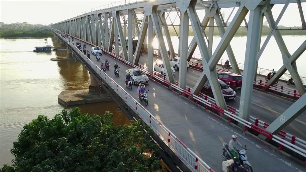 Hà Nội cấm nhiều loại xe qua cầu Chương Dương