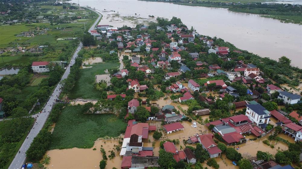 4.000 ngôi nhà ở Phú Thọ bị ngập, người dân thốt lên lũ chưa từng thấy-7