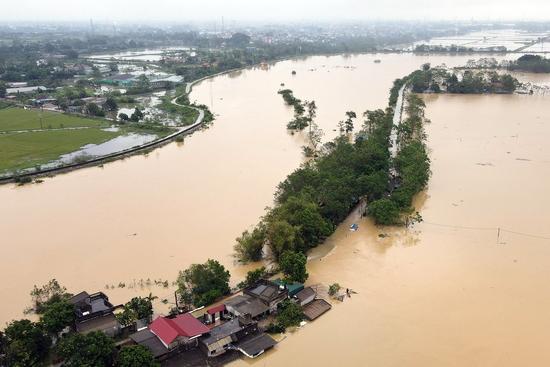 Nhiều điểm ở Hà Nội mưa to kéo dài nhiều giờ