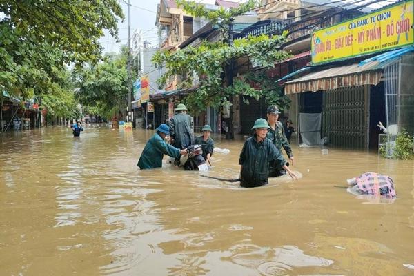 Thành phố Tuyên Quang ngập trong biển nước-4