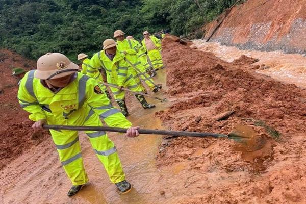 Tìm thấy thi thể 17 người vụ sạt lở ở Cao Bằng-2