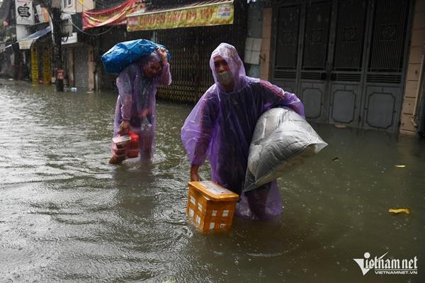 Những đứa trẻ mồ côi sau lũ quét thôn Làng Nủ-3