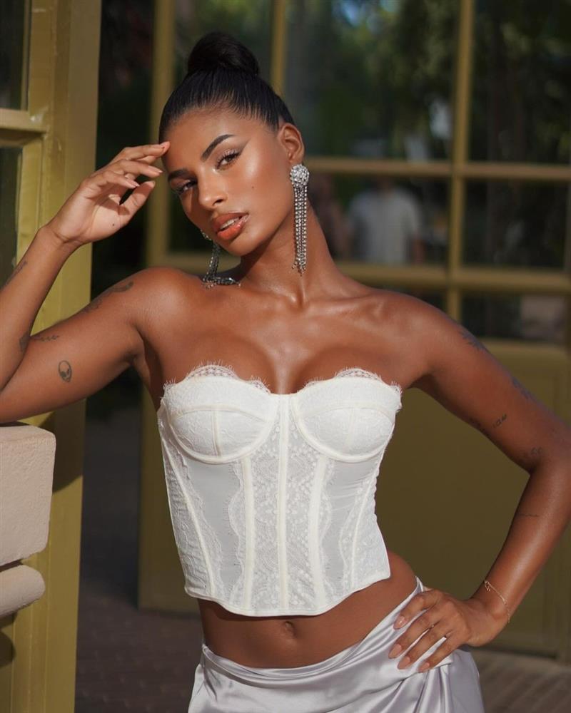 Tân Hoa hậu Hoàn vũ Tây Ban Nha lộ nhiều hình xăm-7