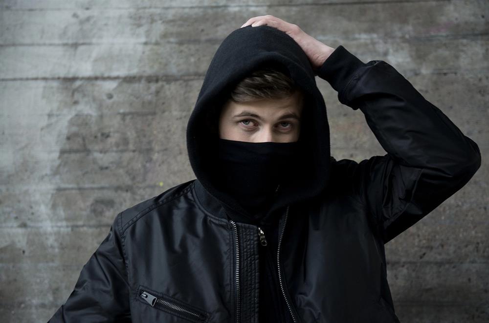 Alan Walker tiết lộ về tiết mục đặc biệt kết hợp cùng Top 16 Anh trai say hi-5