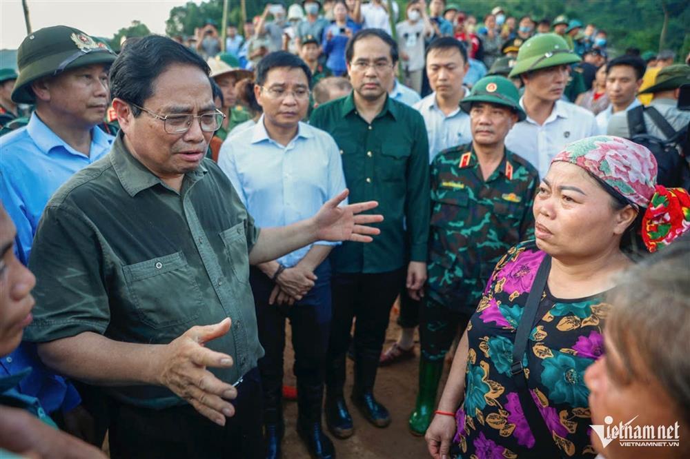 Những ngày chìm trong đau thương ở Làng Nủ-17