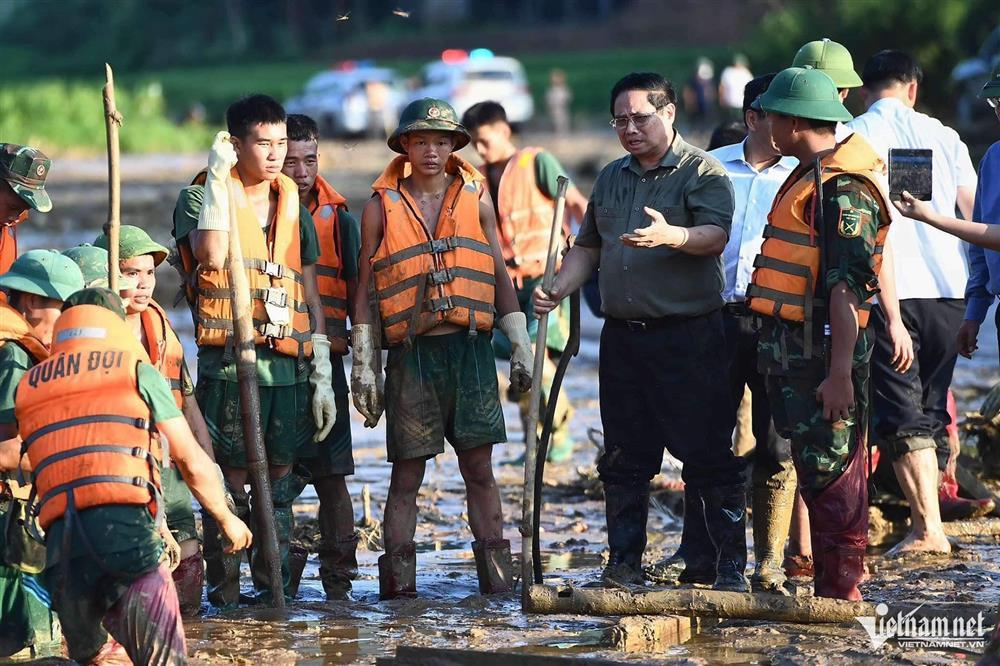 Những ngày chìm trong đau thương ở Làng Nủ-19