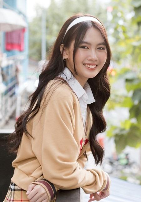 Em bé triệu view Bảo An sau 13 năm: Nhan sắc và học vấn gây bất ngờ-3