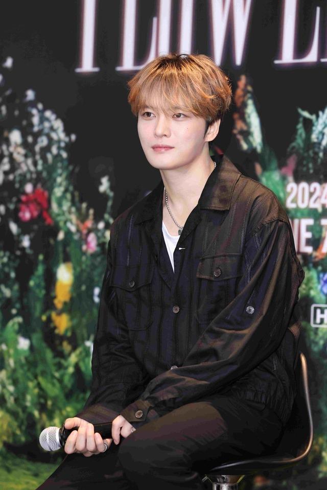 Kim Jae Joong cùng fan Việt ủng hộ 100 triệu đồng cho người dân vùng lũ-5