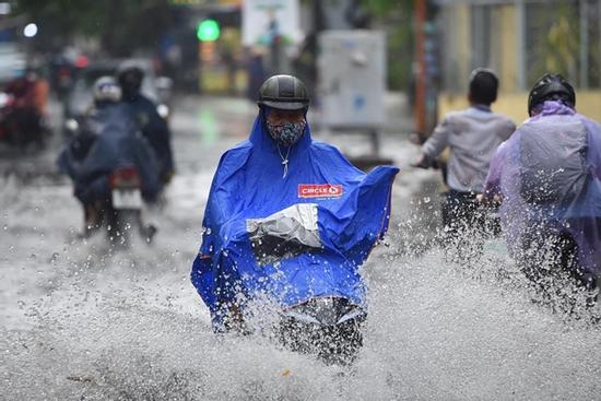 Dự báo thời tiết 16/9/2024: Hà Nội mưa rào, miền Nam mưa to vào chiều và đêm