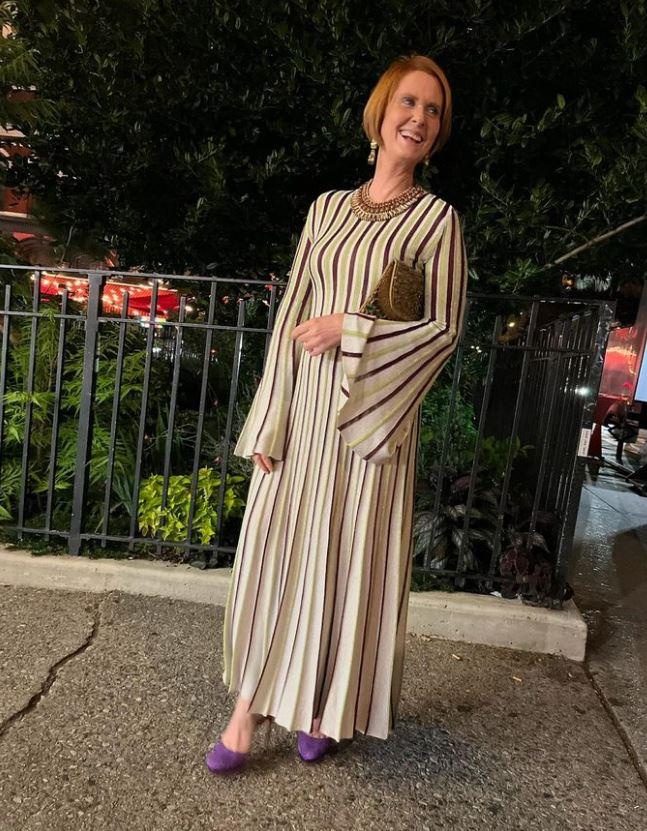 Sao phim Sex and the city 58 tuổi vẫn eo thon dáng gọn, bật mí 2 thói quen cực tốt vào buổi sáng-2