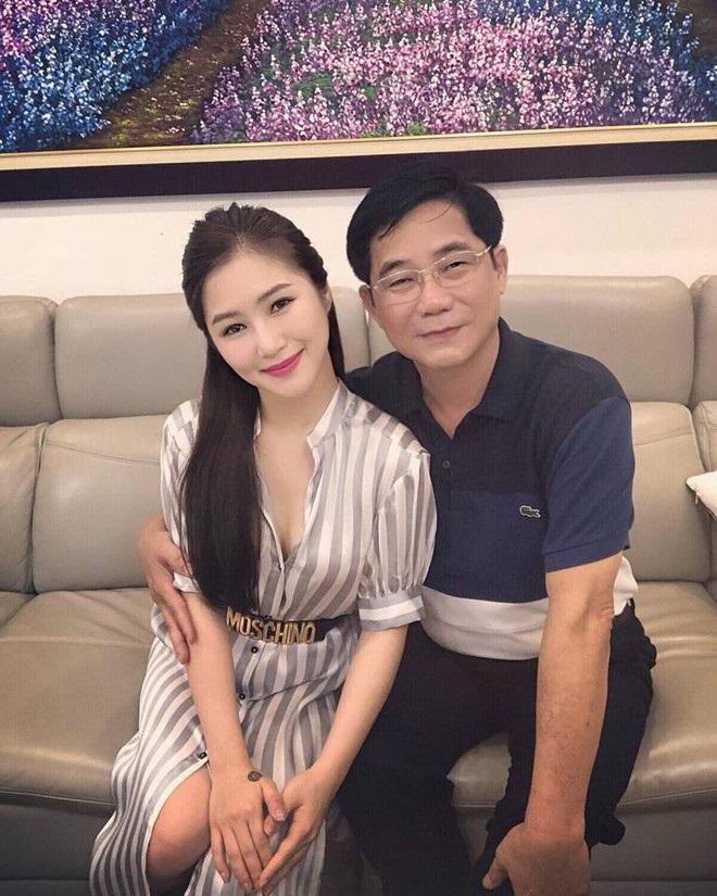 Hương Tràm: Họ dùng hình ảnh bố tôi, một người đạo đức cả đời để cắt ghép-1