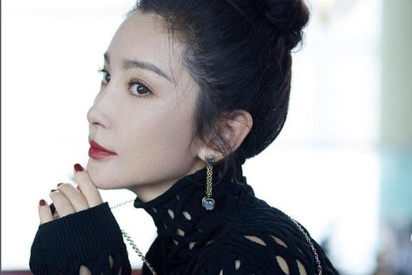 Mỹ nhân 51 tuổi chưa lấy chồng, để lại tài sản gần 4000 tỷ cho cháu-4