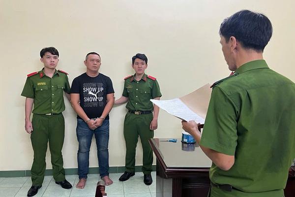 Khởi tố Tổng biên tập Tạp chí Môi trường và Đô thị Việt Nam cùng 7 thuộc cấp-1